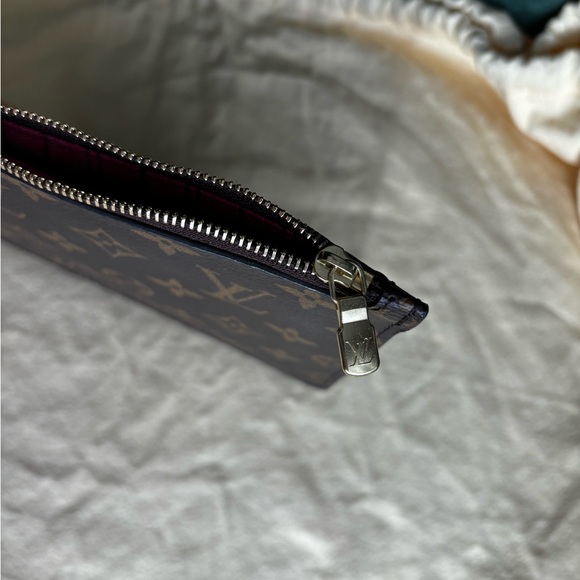 Authentic Louis Vuitton NEW Neverfull GM pink pivone clutch discontinued color - Picture 7 of 8